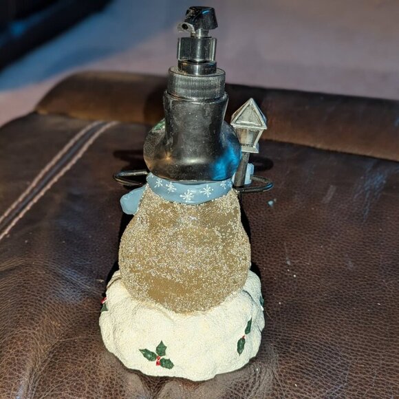 *3 FOR $9* NEW Nobility Light Up Battery Powered Snowman Hand Soap Dispenser - Picture 3 of 4